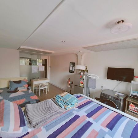 Homestay Hostel Apartment Minh Loc Ho Chi Minh City Exterior photo